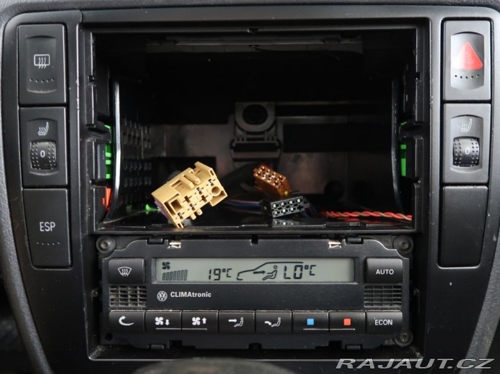 Volkswagen Passat 1.9TDI,96KW,Automat,BEZ S 2004