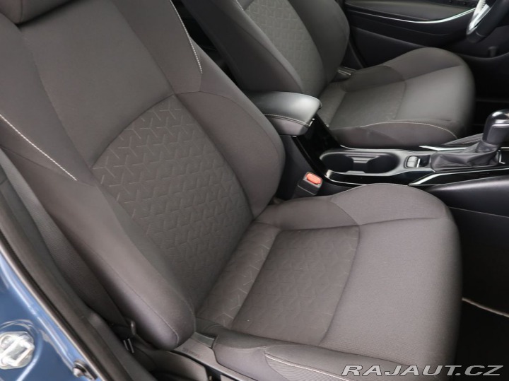 Toyota Corolla 1.8Hybrid,72KW,Touring,CZ 2021