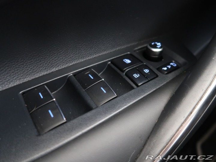Toyota Corolla 1.8Hybrid,72KW,Touring,CZ 2021