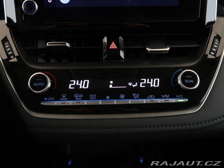Toyota Corolla 1.5,92KW,Style,CZ,1Maj 2022