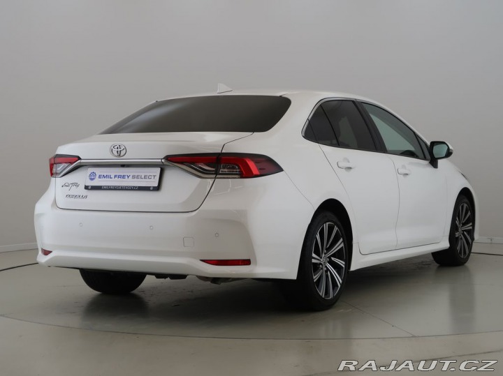 Toyota Corolla 1.5,92KW,Style,CZ,1Maj 2022