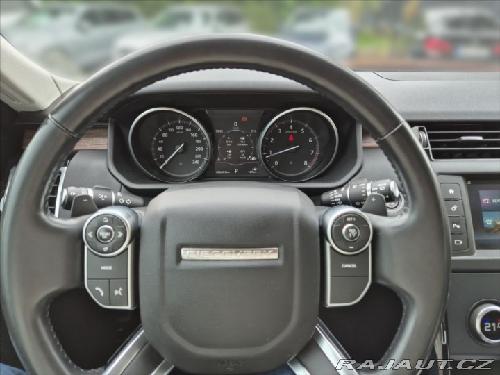 Land Rover Discovery 3,0 Si6 SE  5 2017