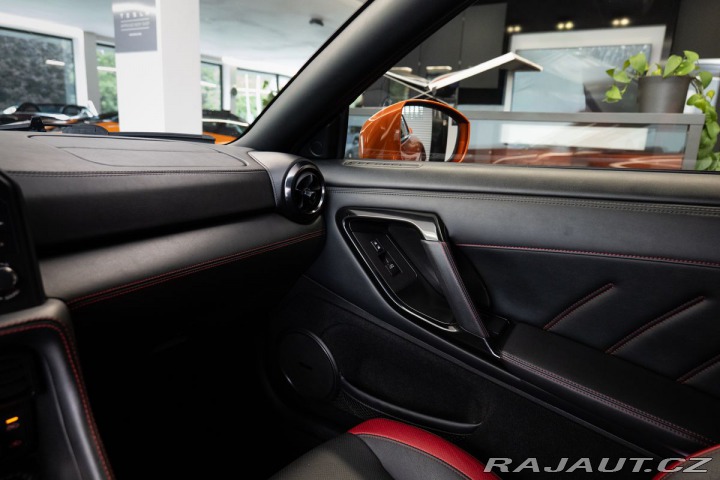 Nissan GT-R R35 BOSE 2018