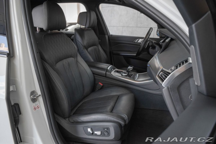 BMW X5 xDrive30d REZERVACE 2019