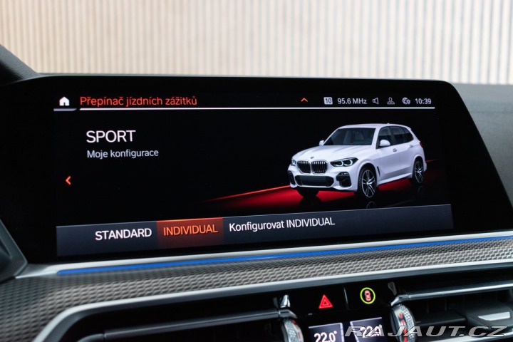 BMW X5 xDrive30d REZERVACE 2019