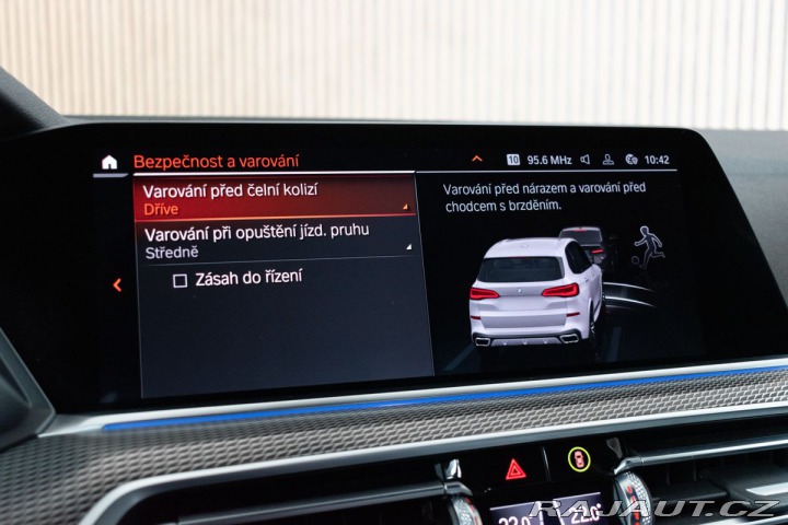 BMW X5 xDrive30d REZERVACE 2019
