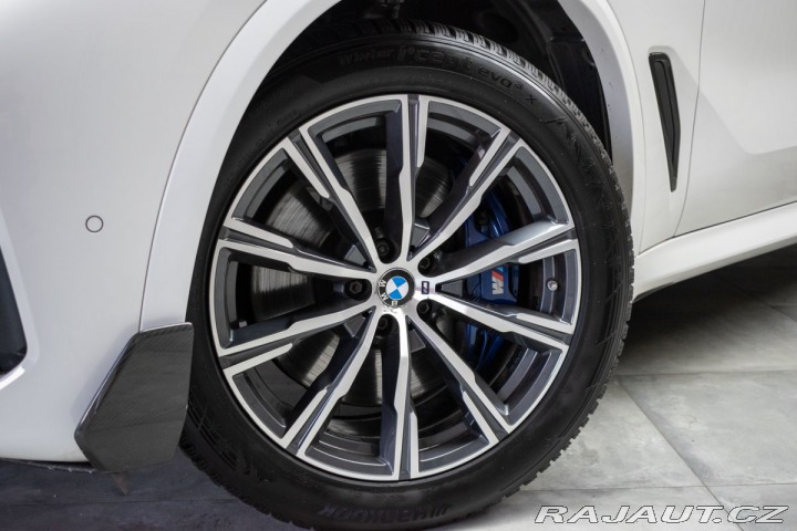 BMW X5 xDrive30d REZERVACE 2019