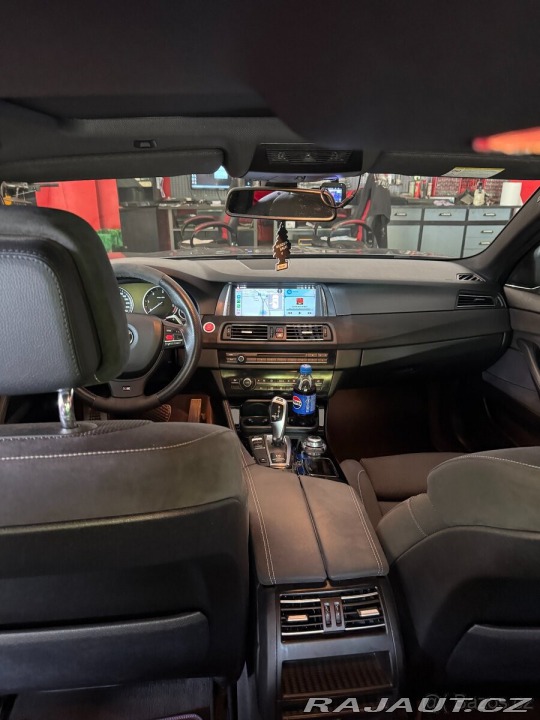 BMW 5 2,0 F10 520D 2011