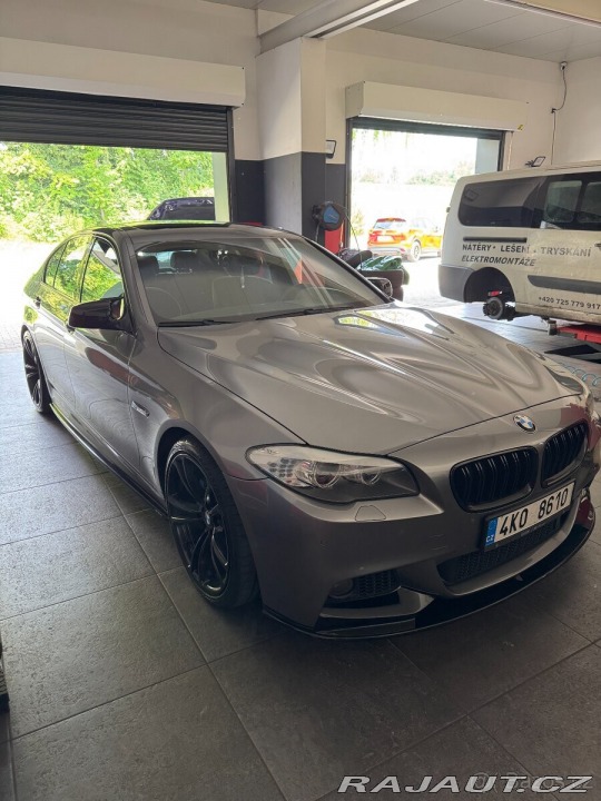 BMW 5 2,0 F10 520D 2011