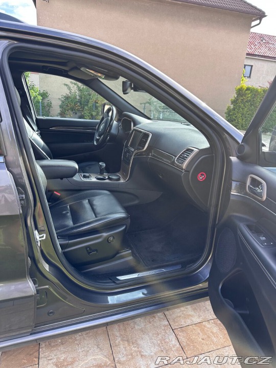Jeep Grand Cherokee 3,0 A/T r.v. 2015 2015