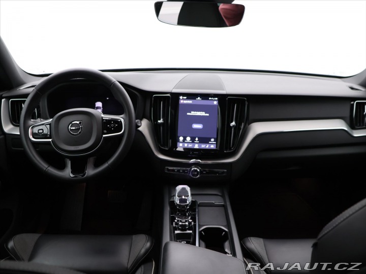Volvo XC60 2,0 B5 AWD Plus Black Ed. 2024