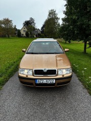 Škoda Octavia 1,8   t 4x4