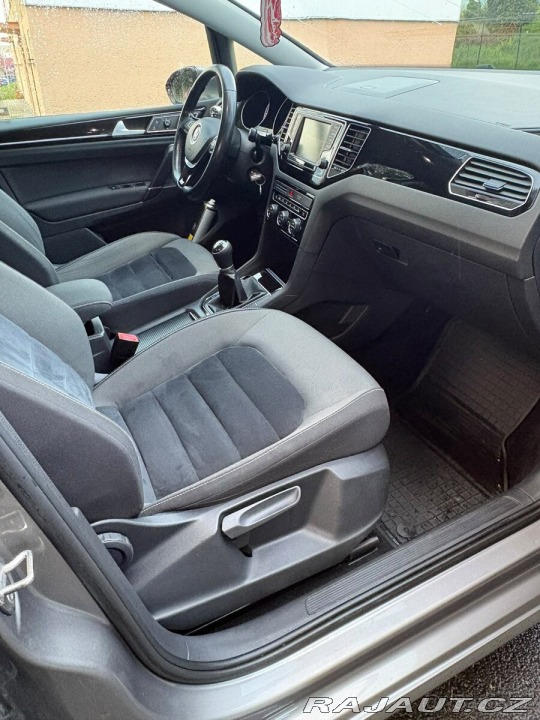 Volkswagen Golf Sportsvan 1,6   TDI 81kW Highline, 2015