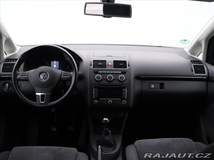 Volkswagen Touran 2,0 TDI 103kW Highline Ta 2012