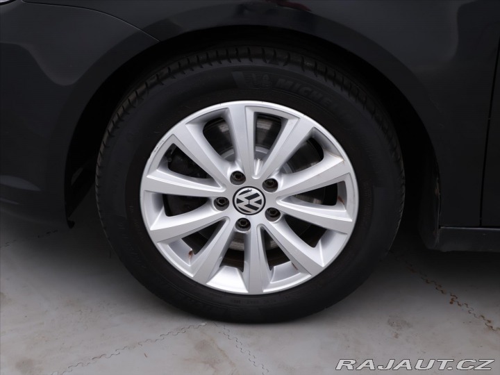 Volkswagen Touran 2,0 TDI 103kW Highline Ta 2012