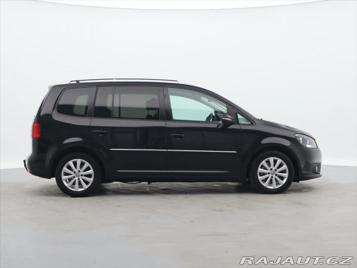 Volkswagen Touran 2,0 TDI 103kW Highline Ta 2012