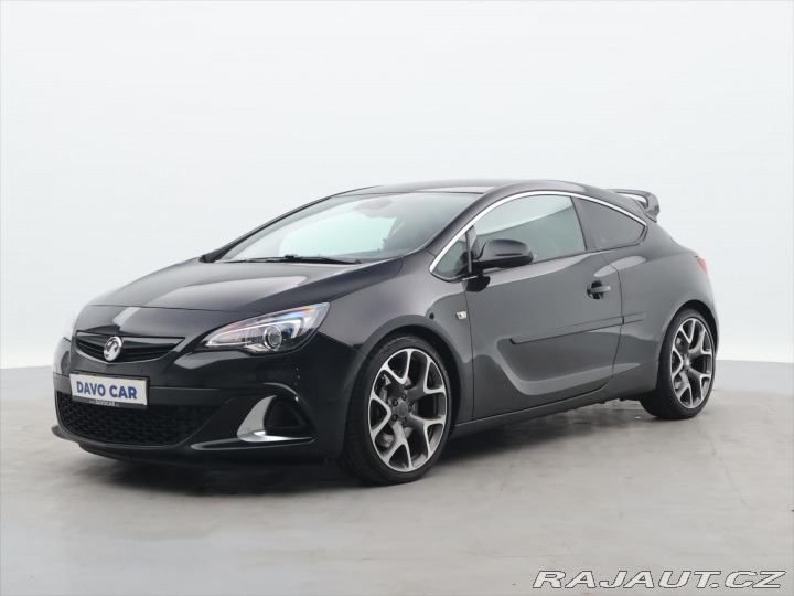 Opel Astra 2,0 T 206kW OPC Black Edi 2016
