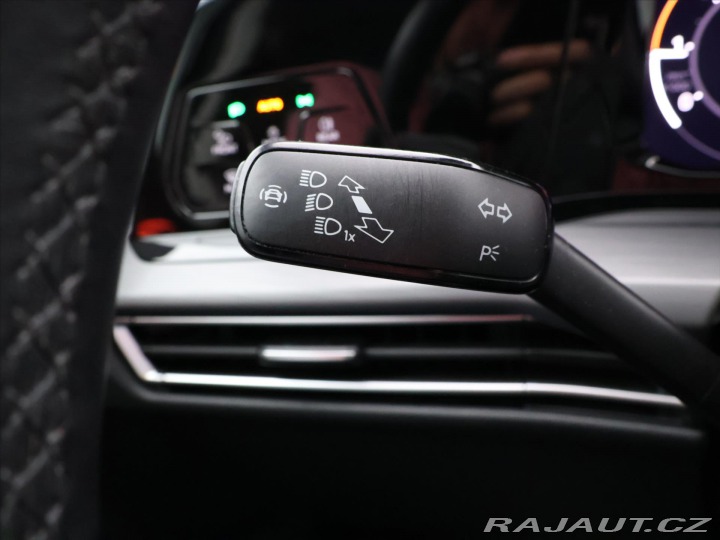 Volkswagen Golf 2,0 TDI 110kW Style 2023