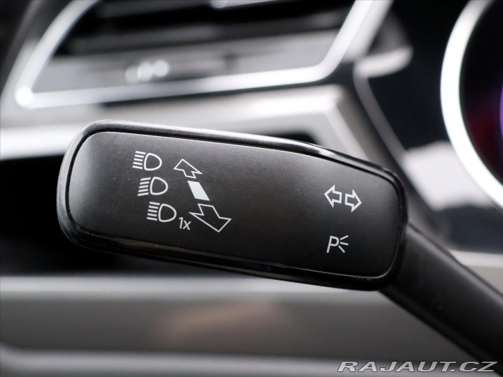 Volkswagen Touran 2,0 TDI 110kW Highline DS 2020