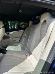 BMW 8 840i 1800