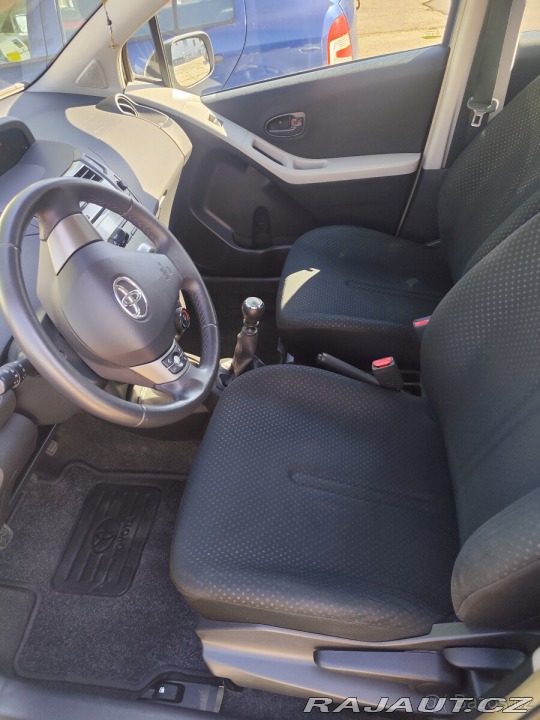Toyota Yaris 2010 2010