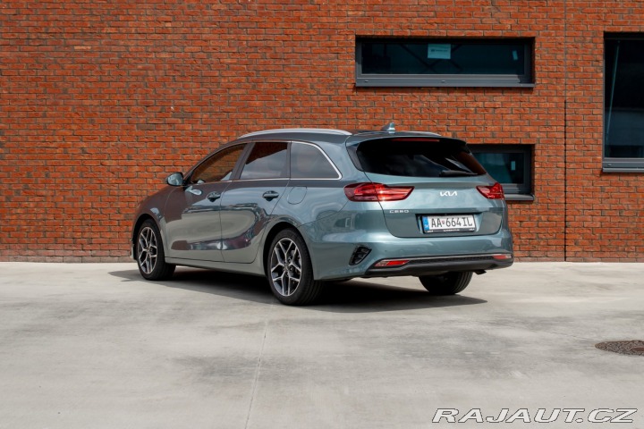 Kia Ostatní modely Ceed SW Ceed SW 1.5 T-GDi/ GOLD 2025