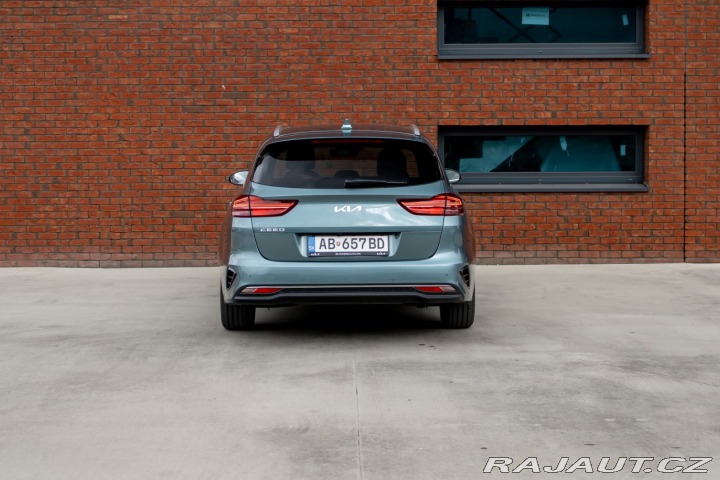Kia Ostatní modely Ceed SW Ceed SW 1.5 T-GDi/ GOLD/ 2025