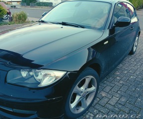 BMW 1 118i Hatchback 2010