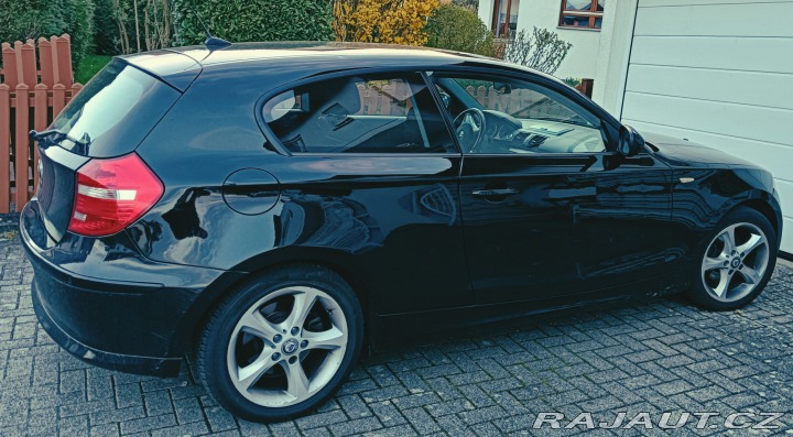 BMW 1 118i Hatchback 2010