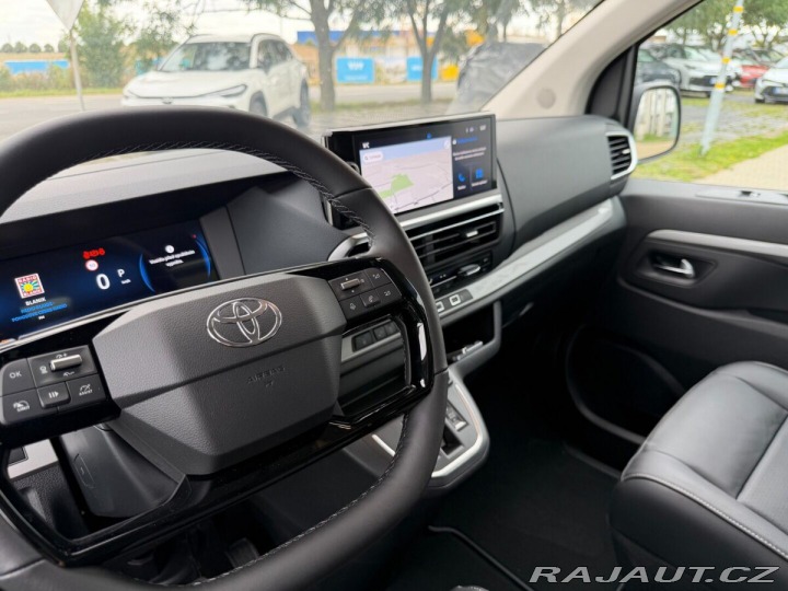 Toyota ProAce Verso L2 2.2D 8AT Family Execut 1800