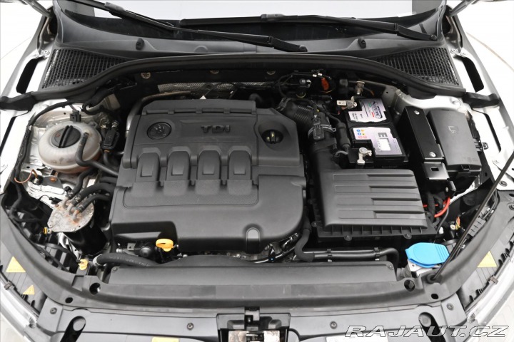 Škoda Octavia 1,6 TDI 81kW tažné nová S 2015