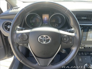 Toyota Auris 1,8 E-CVT Hybrid CZauto 1 2015