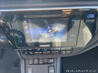 Toyota Auris 1,8 E-CVT Hybrid CZauto 1 2015