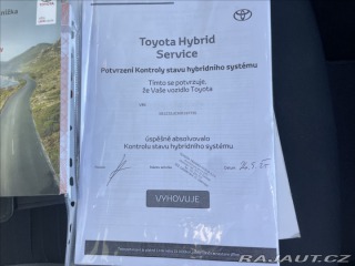 Toyota Auris 1,8 E-CVT Hybrid CZauto 1 2015