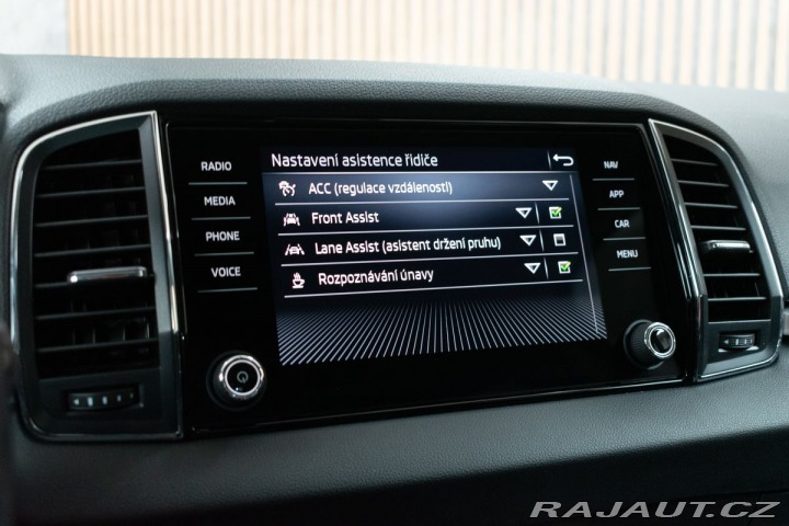 Škoda Karoq 2.0 TDI DSG*ACC*KAMERA*DP 2023