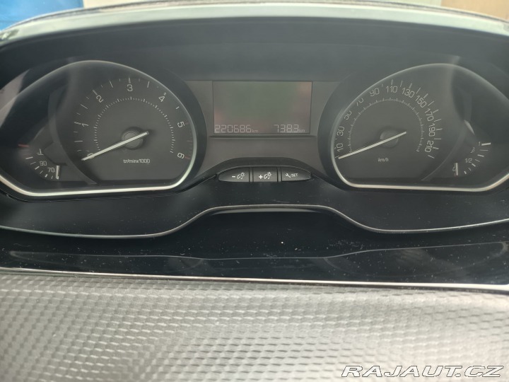 Peugeot 2008 1,6Hdi 2016