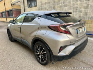Toyota C-HR 1,8 i 72kw Hybrid e-CVT 2018