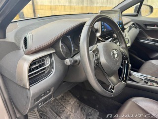 Toyota C-HR 1,8 i 72kw Hybrid e-CVT 2018