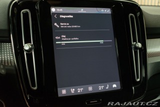 Volvo XC40 B4 AWD ULTIMATE BRIGHT*ČR 2023