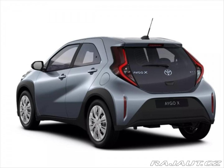 Toyota Aygo 1.5HEV Active 1800