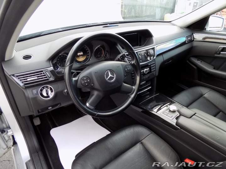 Mercedes-Benz E E 300CDI/bi-xenon/Avantga 2011