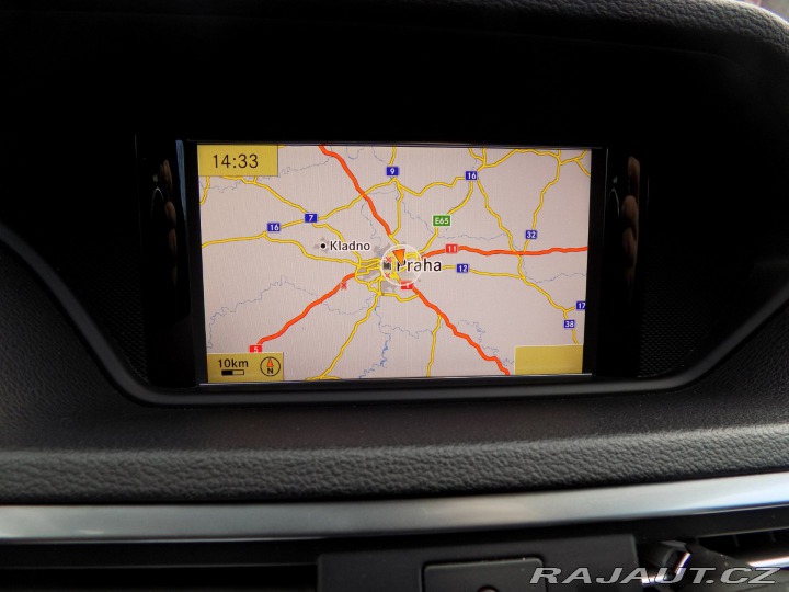 Mercedes-Benz E E 300CDI/bi-xenon/Avantga 2011