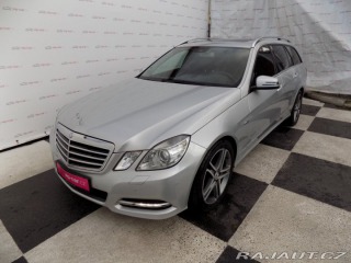 Mercedes-Benz E E 300CDI/bi-xenon/Avantga 2011