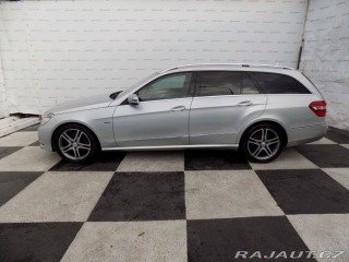Mercedes-Benz E E 300CDI/bi-xenon/Avantga 2011