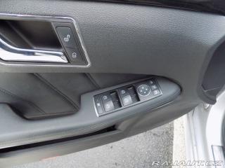 Mercedes-Benz E E 300CDI/bi-xenon/Avantga 2011
