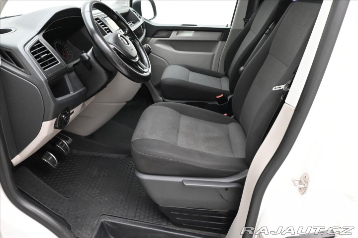 Volkswagen Transporter 2,0 TDI 110 kW 8míst Long 2018
