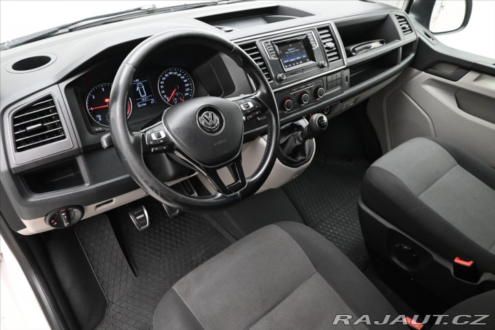 Volkswagen Transporter 2,0 TDI 110 kW 8míst Long 2018