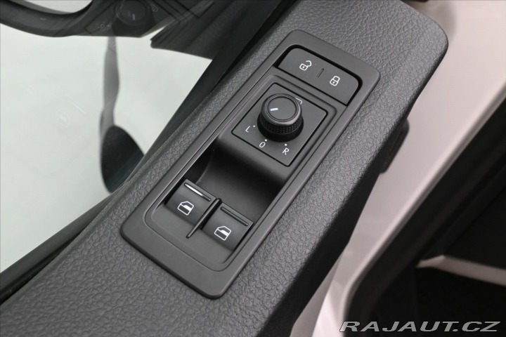 Volkswagen Transporter 2,0 TDI 110 kW 8míst Long 2018
