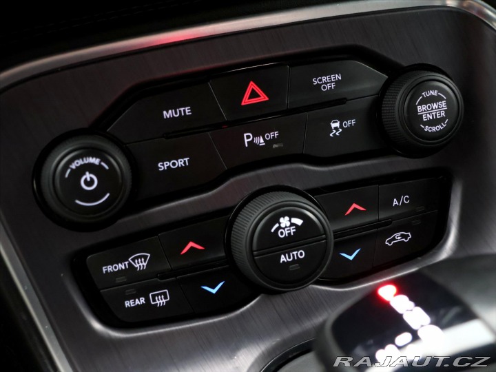 Dodge Challenger 5,7 V8 HEMI 277KW Aut.kli 2018