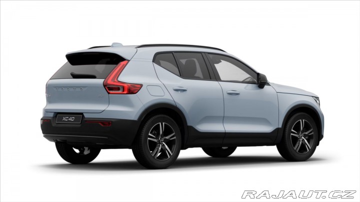 Volvo XC40 2,0 B3 Plus 2026